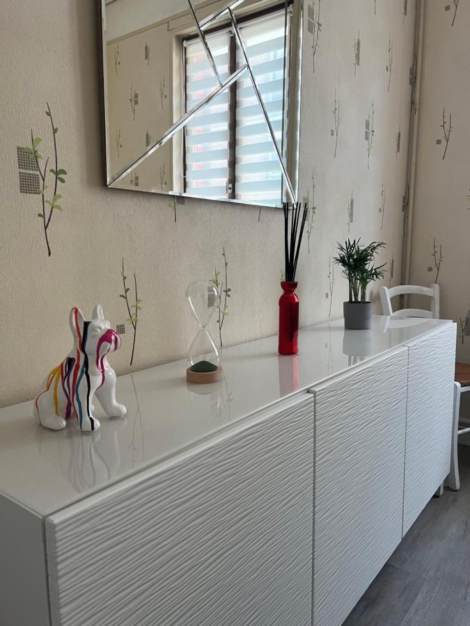 Amienoise 5 Chambres Proche Centre Ville Amiens Eksteriør billede